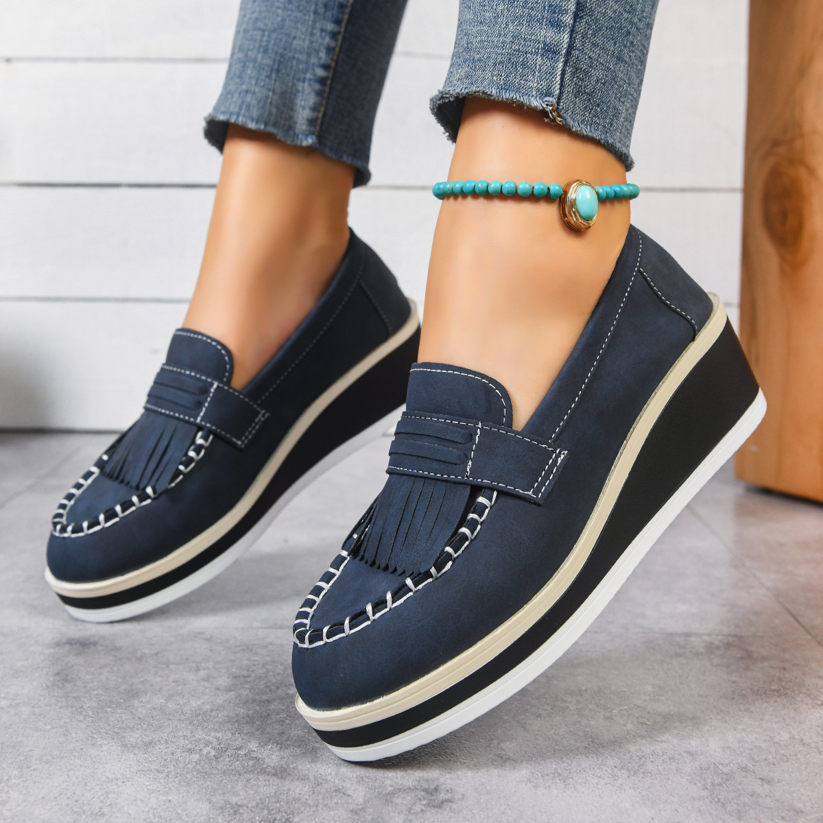 Damen-Slipper mit niedrigem Schaft, Quasten, britischem Stil, dicker Sohle, Keilabsatz und Federung_voghion.com