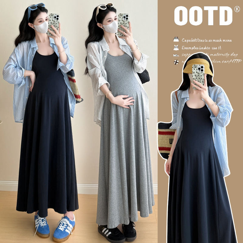 Fashionable new summer maternity dress, high-end outfit for expectant mothers, striped sun-protective shirt and tank top two-piece set