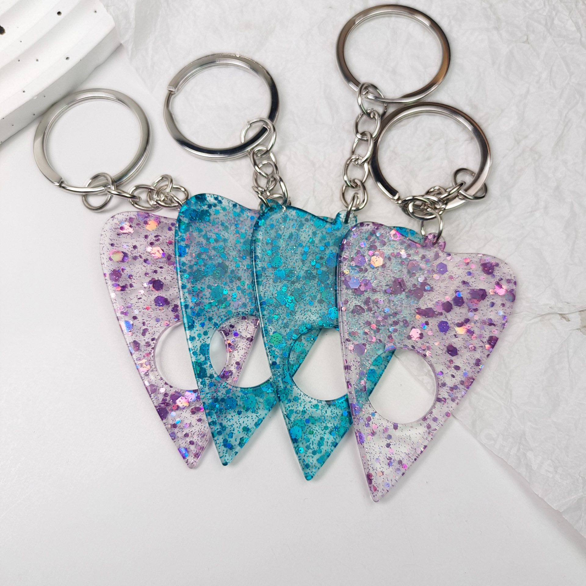 Dulce Letra Forma De Corazón Arílico Mujeres Llaveros display picture 6