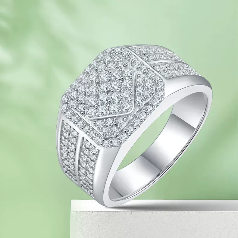 厂家直销S925银镀白金豪镶莫桑钻男戒欧美时尚满钻男士戒指批发
