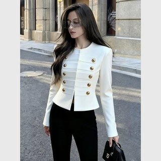 白色双排扣短款外套女秋季独特超好看轻奢高端名媛气质小香风上衣