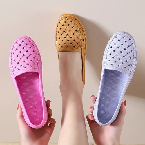 Women's Soft Sole Mother's Shoes, Breathable and Non-Slip Slides, Holes, White Nurse Shoes, Hospital White Shoes, Rain Shoes for Summer