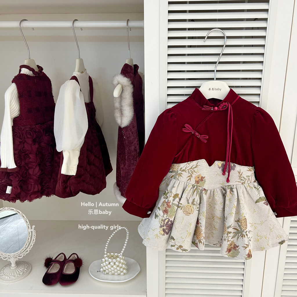 [Leen Children's Clothing] Niñas invierno nuevo estilo ropa de año nuevo vestido de jacquard con costuras de terciopelo vestido de bebé lindo