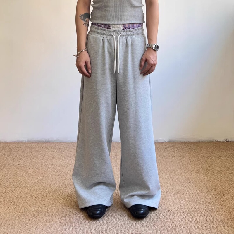 Korean-style sweatpants, straight wide-leg pants, air-layer casual long pants, loose-fitting silhouette, drawstring basketball pants Korean-style sweatpants, straight wide-leg pants, air-layer casual long pants, loose-fitting silhouette, drawstring basketball pants