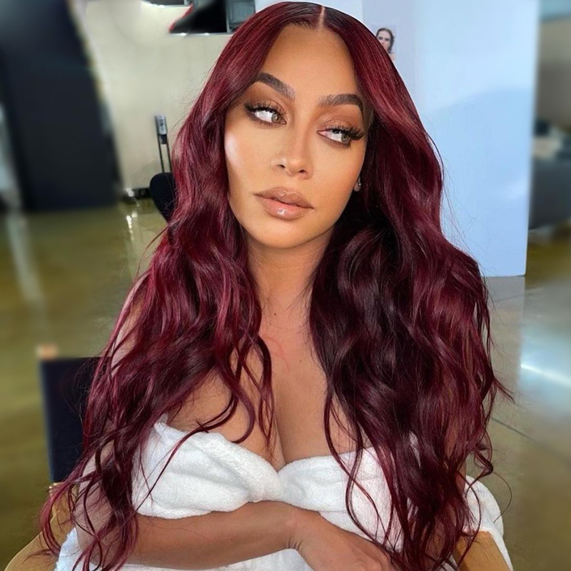 Europa y los Estados Unidos comercio exterior pelucas de moda para mujeres grandes ondas de agua onduladas rizos naturales fibra química cubierta de cabeza mayorista