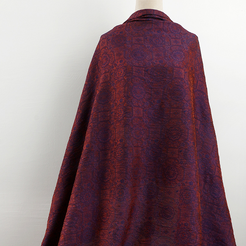 Heavyweight Oil Silk Jacquard Fabric, Spring and Summer Dress and Top Fabric, Gold-Gilded Glossy Oil Brocade Silk Heavyweight Oil Silk Jacquard Fabric, Spring and Summer Dress and Top Fabric, Gold-Gilded Glossy Oil Brocade Silk