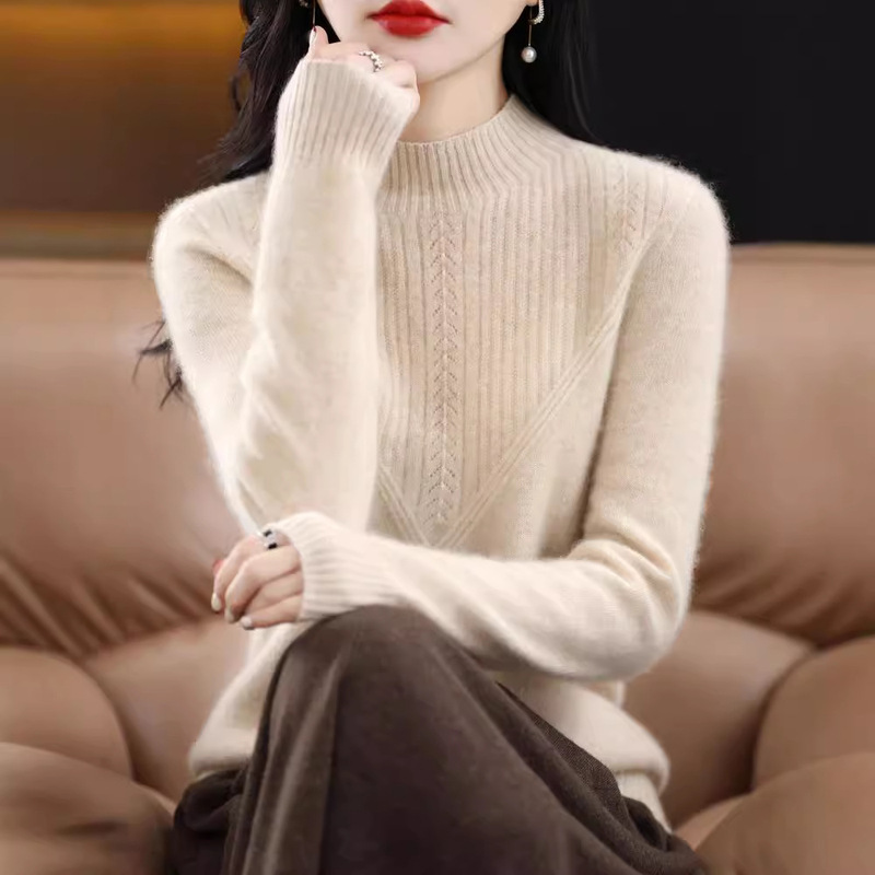 Autumn and Winter New Style Ready-To-Wear Knitwear for Women, Half-High Collar Hollow Knitwear, Soft and Skin-Friendly Base Layer Top