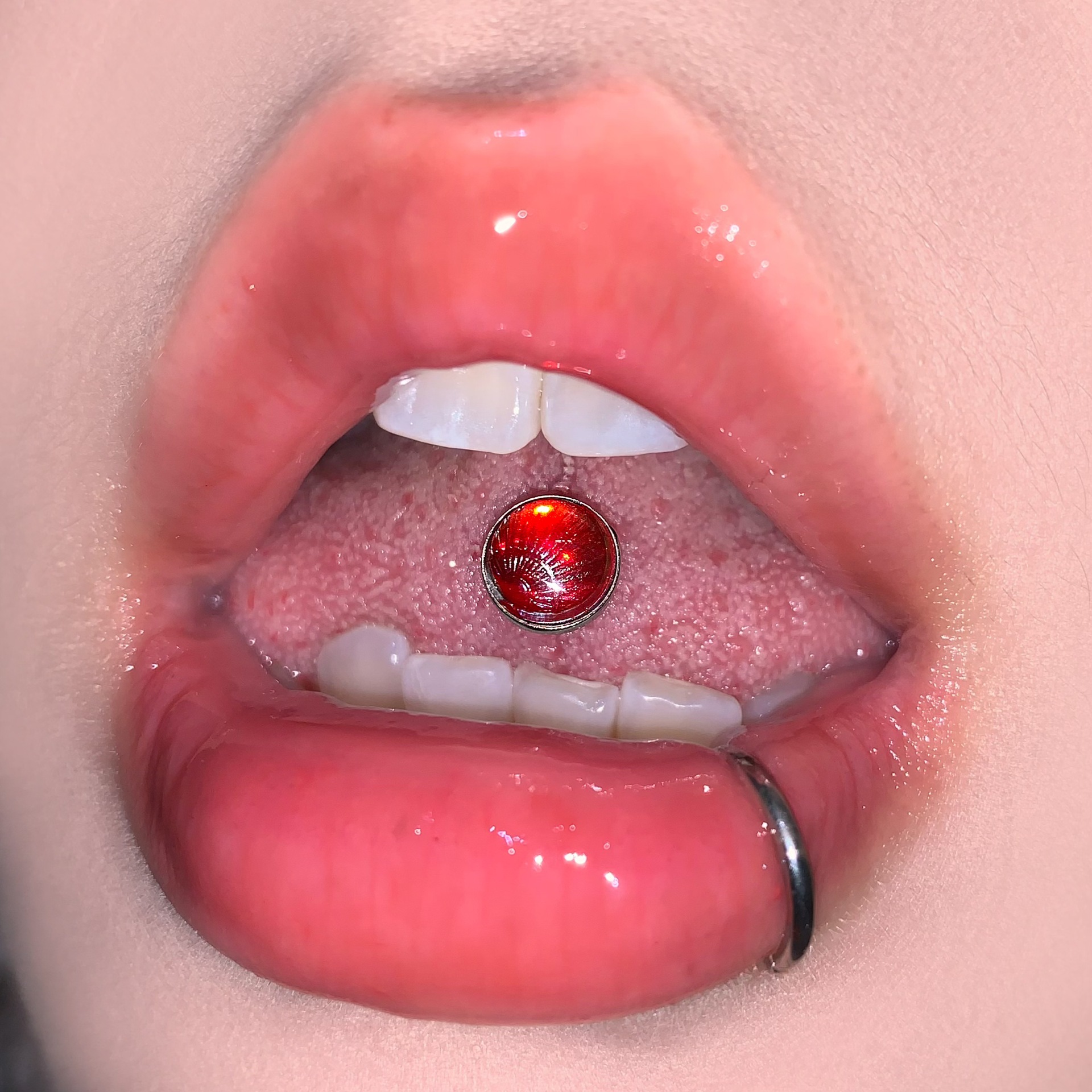 Pointed labret stud close-up product detail