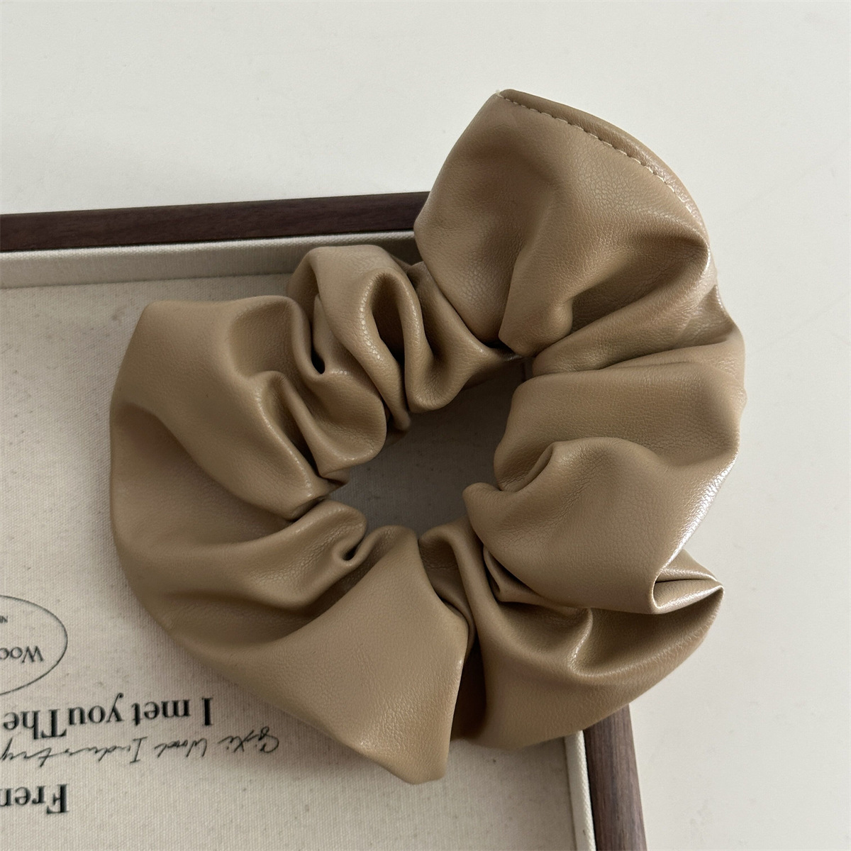 Δερμάτινο δαχτυλίδι για το παχύ έντερο υψηλής ποιότητας, μεγάλο, μικρό μέγεθος, δαχτυλίδι μαλλιών, απαλό καφέ, σειρά αλογοουρά, μαλλιά με στρογγυλή κεφαλή, αξεσουάρ μαλλιών, σχοινί, νέο_voghion.com