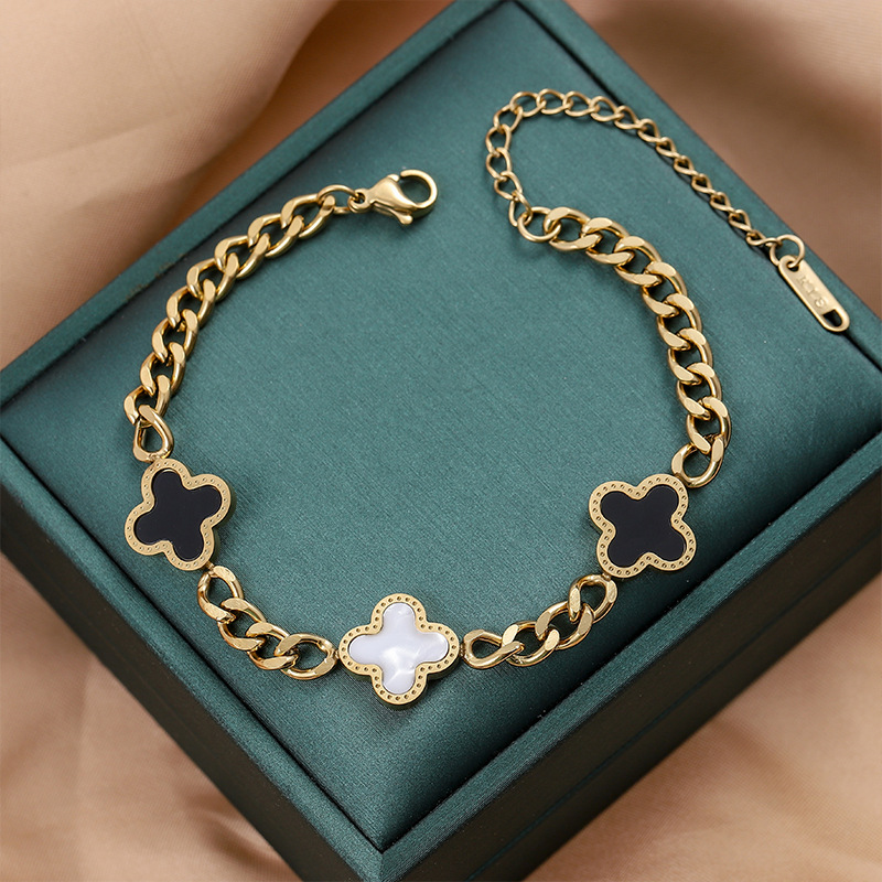 Ventas transfronterizas calientes nuevas pulseras de acero de titanio personalidad femenina de alto nivel diseño ligero de lujo moda temperamento versátil joyería de acero de titanio image 73
