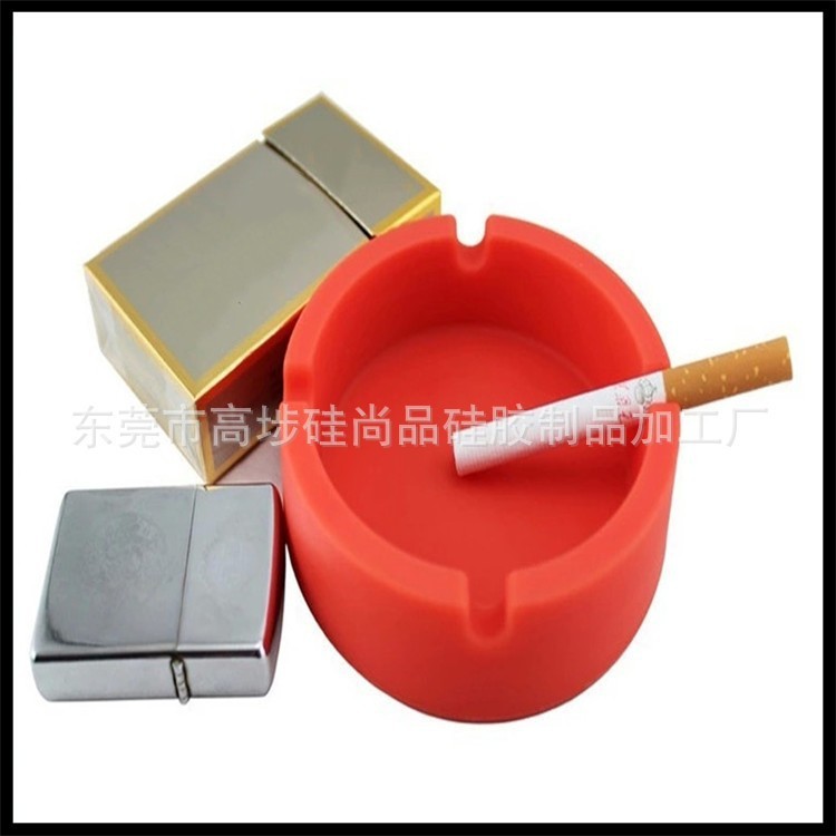 Publicidad y comercialización de la vida de silicona pequeños regalos de silicona Cenicero conjunto de cigarrillos fabricantes suministran regalos de silicona