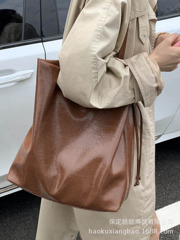复古包包女大容量2025新款夏季百搭简约单肩腋下包上班通勤托特包|undefined