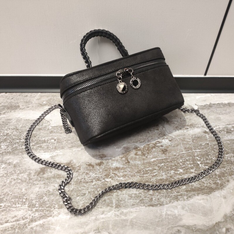 Falabella Stella McCartney shoulder bag, crossbody bag, handbag, lunchbox bag, chain bag Falabella Stella McCartney shoulder bag, crossbody bag, handbag, lunchbox bag, chain bag