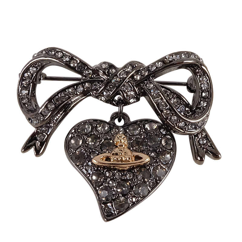 钛黑蝴蝶结胸针正挂