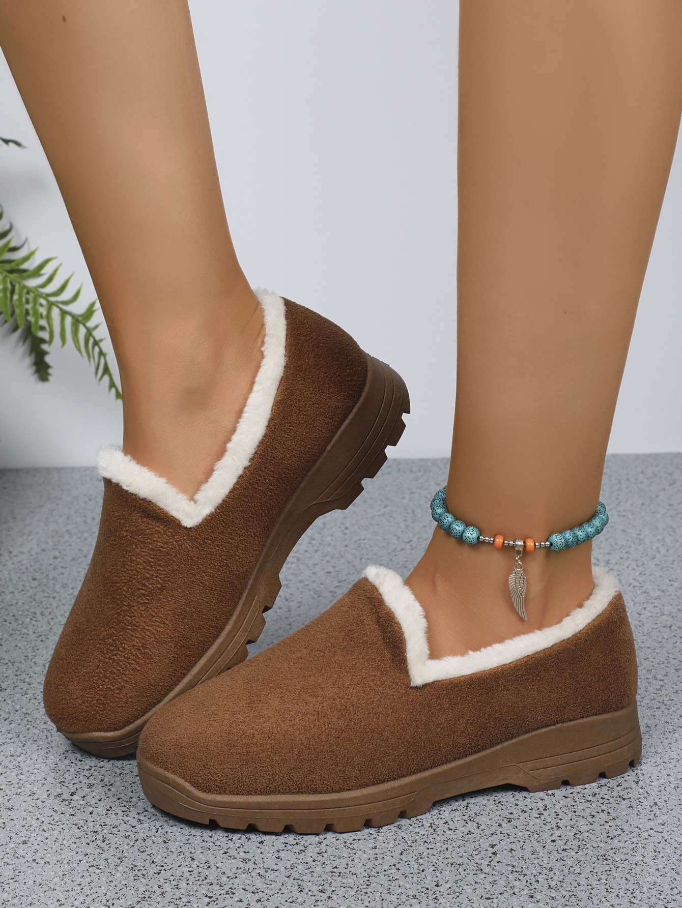 New snow cotton shoes low-top warm autumn and winter women's cotton shoes bean shoes fashion slip-on comfortable soft bottom snow_voghion.com