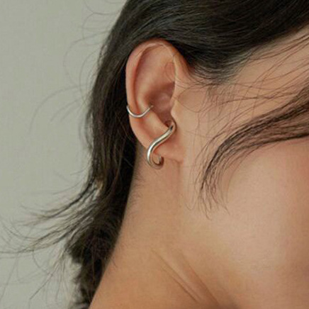 Corea del Sur clip de oreja de temperamento nicho del todo partido sin pendientes perforados joyería del oído Francés retro retorcido clip de hueso de oreja de metal femenino