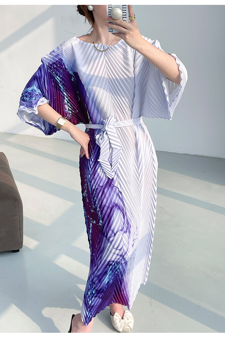 Váy maxi xếp ly in họa tiết cao cấp, chít eo thon gọn, phong cách thanh lịch — Màu xanh lam chi tiết 13
