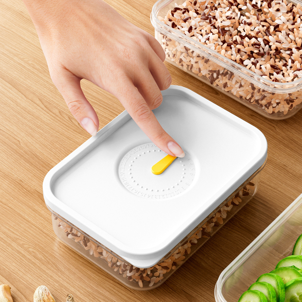 La Caja de almacenamiento del refrigerador, el arroz especial, se divide en cajas frescas de grado alimenticio, los alimentos se sellan con plástico y la Caja de almacenamiento se engrosa.