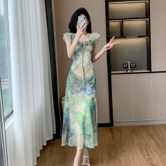 夏の高品質の新型のフランスの気質のハスの葉の辺はワンピースの女性の級感をぼかして腰の度を収めてやせている偽のロングスカートを現します。