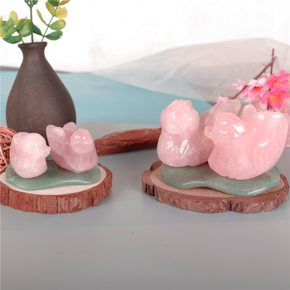 鸳鸯雕刻件天然的粉晶打造的雕刻件玉石摆件鸳鸯荷叶礼品文玩宝石