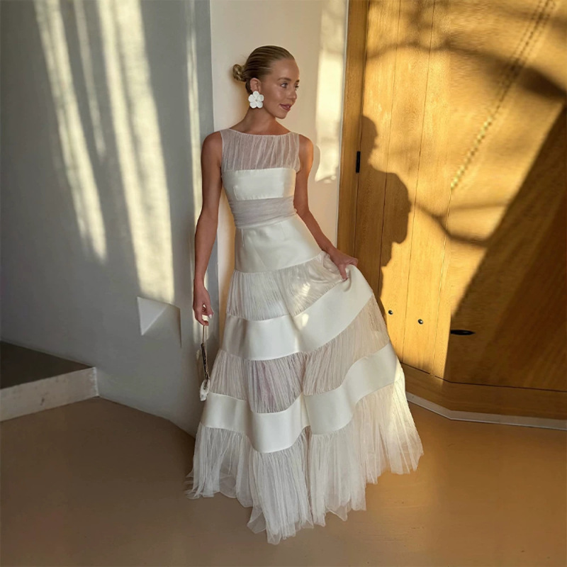 White Sleeveless Mesh Satin Patchwork Gown, Long Dress with Sheer Layered Design, Wedding Evening Dress, European and American Style Elegant Gown White Sleeveless Mesh Satin Patchwork Gown, Long Dress with Sheer Layered Design, Wedding Evening Dress, European and American Style Elegant Gown