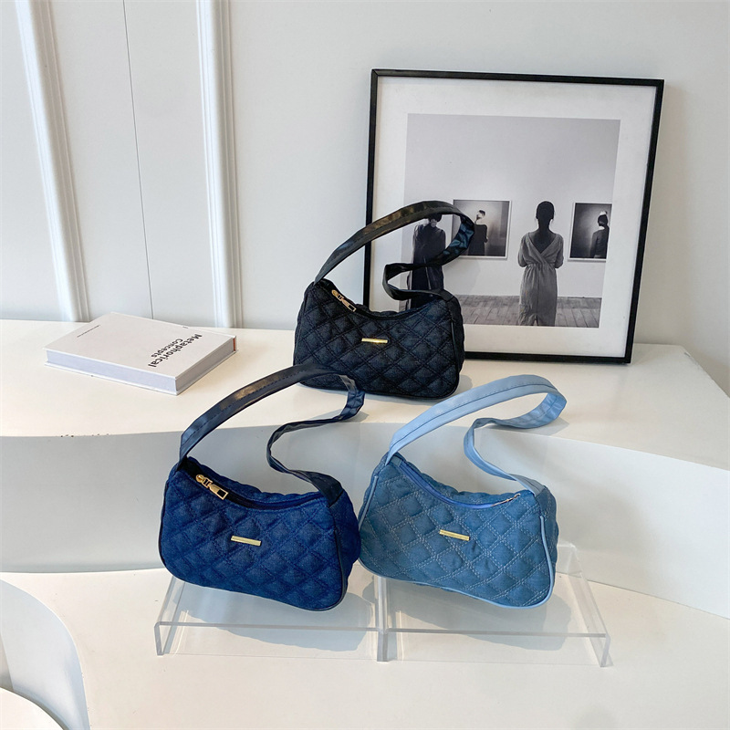 Leather handbag 2023 winter new fashion shoulder bag with crossbody design for women, supports large quantities mixed wholesale