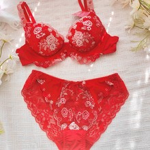 日系日单原单刺绣红色本命年少女舒适聚拢薄款文胸套装内衣