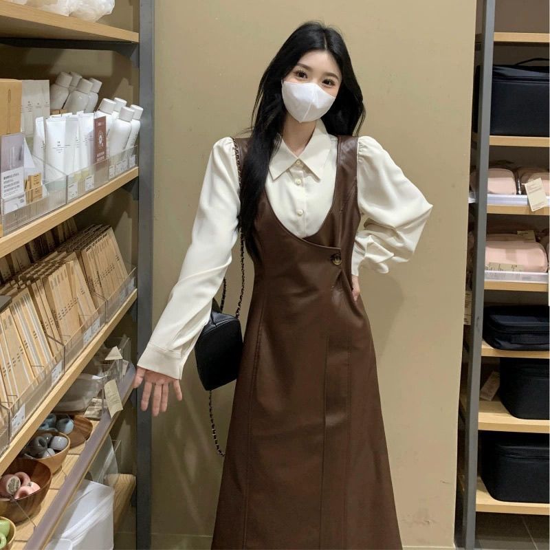 UNMUN装秋冬搭配一整套胖mm显瘦高级感连衣裙棕色皮裙背带裙套装