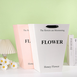 Net red gift flower handbag gift bag flower bouquet packaging bag creative high-value flower shop wholesale