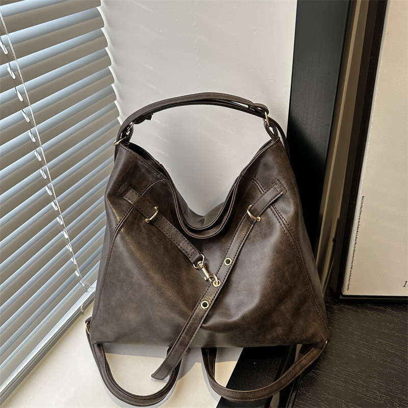 Pazy viento suave de piel de color sólido bolso para mujeres 2024 nuevo estilo de estilo francés textura de viaje literario para salir bolso de hombro debajo de las axilas