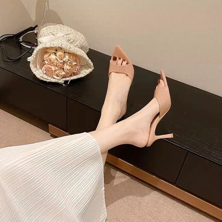 Универсальные туфли-стилето на высоком каблуке с юбками, летний новый стиль для похудения, повседневные туфли с острым носком, сексуальные домашние тапочки.