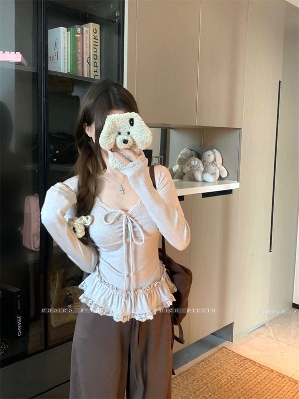 纯欲风蕾丝拼接长袖T恤女2025秋季新款甜美V领荷叶边系带打底上衣|undefined