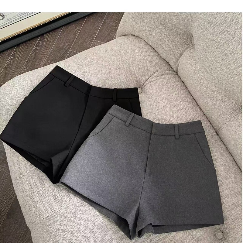 2026 Gray Suit Casual Shorts for Women, New Spring and Autumn Style, Simple Outerwear for Petite Figures, Slimming and Versatile Casual Hot Pants 2026 Gray Suit Casual Shorts for Women, New Spring and Autumn Style, Simple Outerwear for Petite Figures, Slimming and Versatile Casual Hot Pants