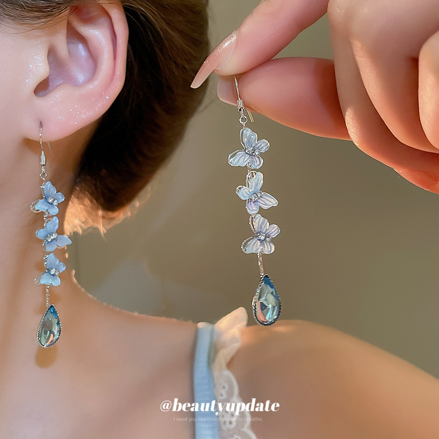 Pendientes de gota de agua con borlas de mariposa con incrustaciones de diamantes Pendientes de gancho de viento de vacaciones junto al mar de verano Pendientes de temperamento Sense de diseño nicho