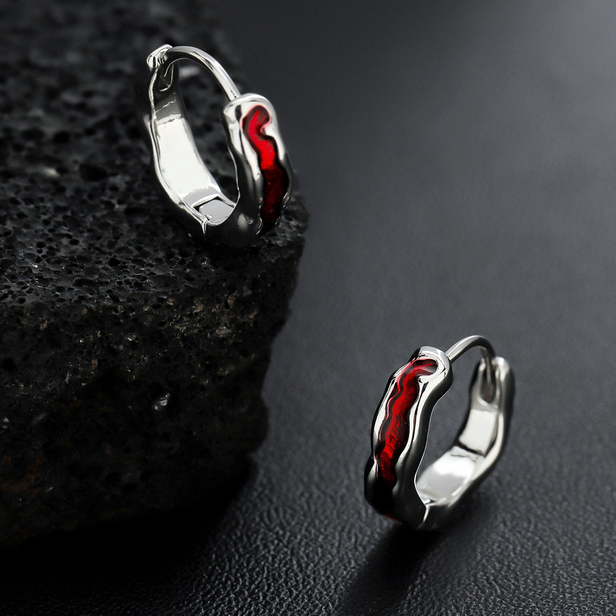 Red Venom Irregular Texture Earrings For Men And Women Elegant_voghion.com