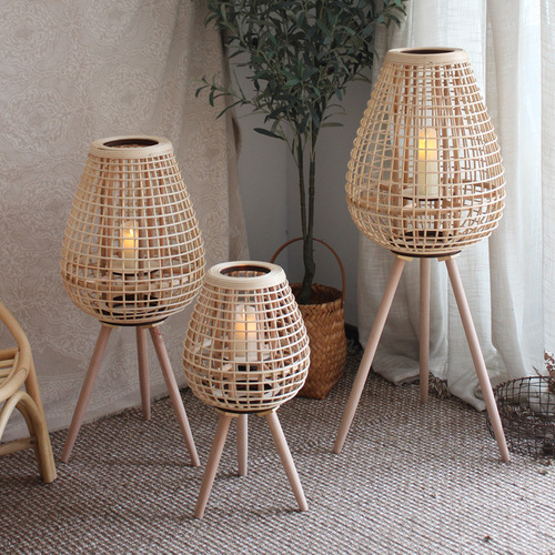 Woven rattan floor lamp with legs, candle holder, boutique hotel model room courtyard decoration lantern, plug-in, Nordic new Chinese style, Japanese style
