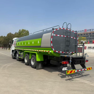 Suvarma maşınları Spray Truck, Insulated Water
