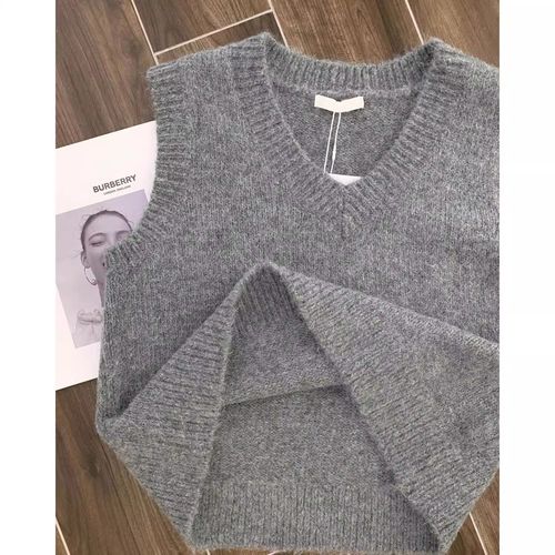 Grey V-neck Cardigan Knit Vest for Women Autumn and Winter Innerwear Layering over Sweaters V-neck Woolen Clothing