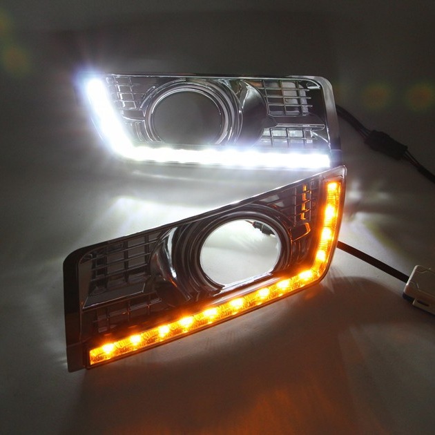Adecuado para Cadillac SRX luz diurna galvanoplastia tipo L con dirección diurna Luz de marcha coche especial Luz de niebla