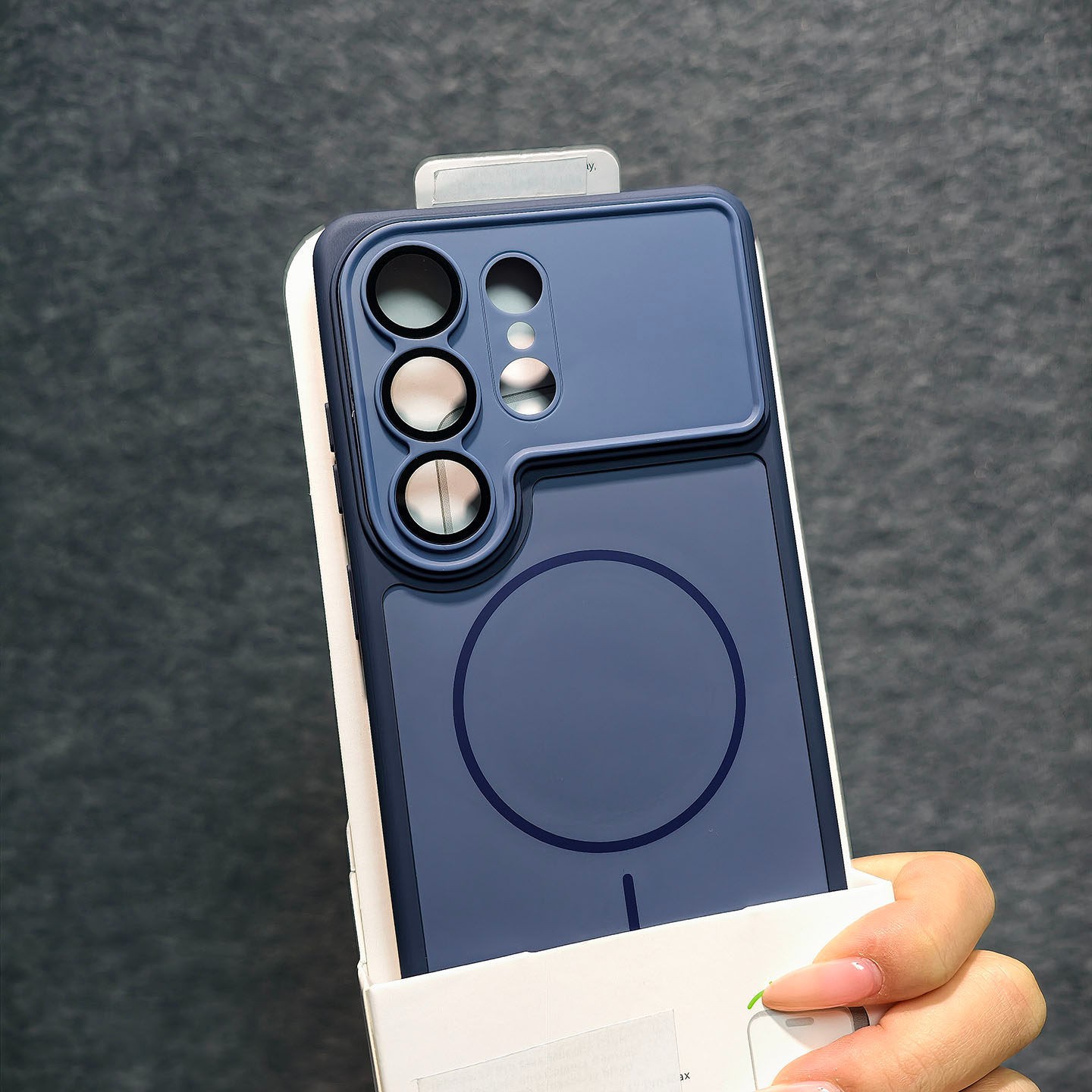Transfronterizo aplicable Samsung S26ULTRA estuche de teléfono móvil de alto nivel esmerilado color de la piel absorción magnética S26P cubierta de protección contra caídas