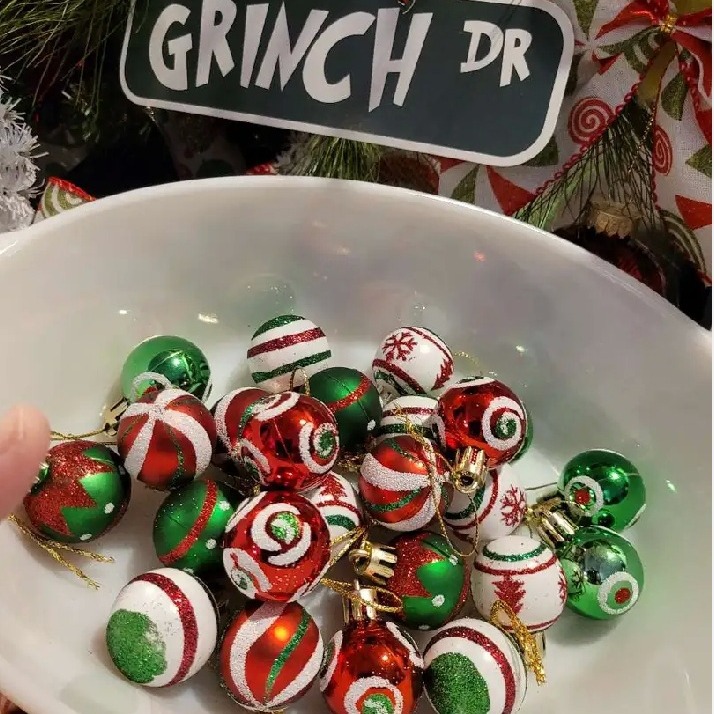 Popular nuevo 3cm24 mini lindo BOLA DE Navidad joyería elfo rojo verde blanco traje de bola resistente a los golpes