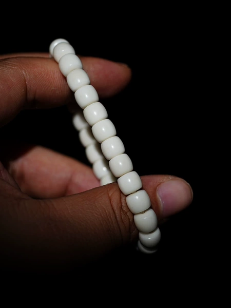[Selection Grade] Milk White 7*6 Straight Cut, Hand Dry Polished, All Flawless, 30+2 Pieces