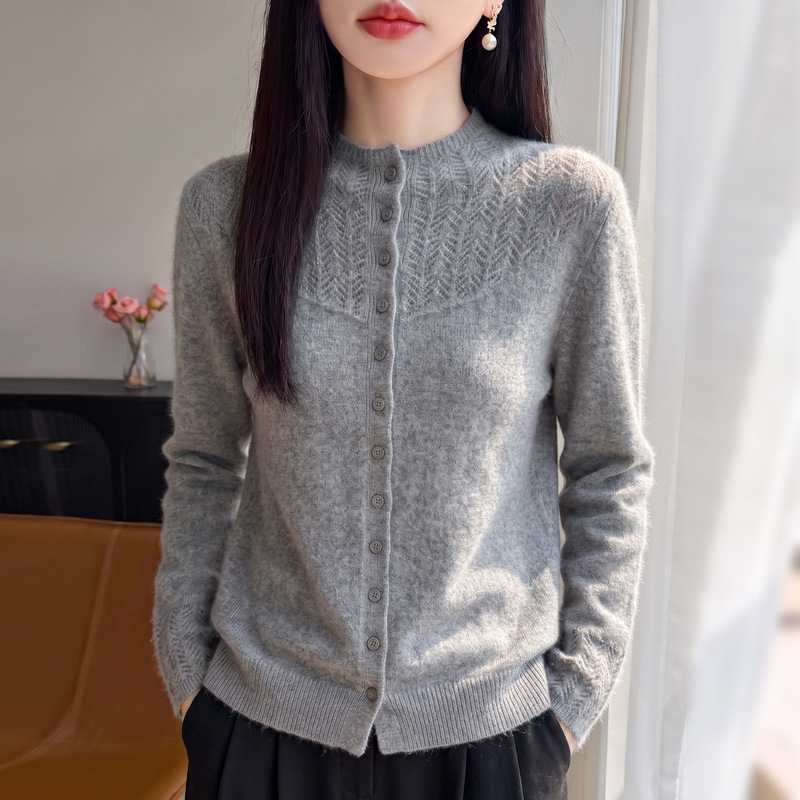 Half-turtleneck, openwork crochet knit cardigan for women, 2026 new style, slimming sweater, Korean-style outfit, early autumn top Half-turtleneck, openwork crochet knit cardigan for women, 2026 new style, slimming sweater, Korean-style outfit, early autumn top