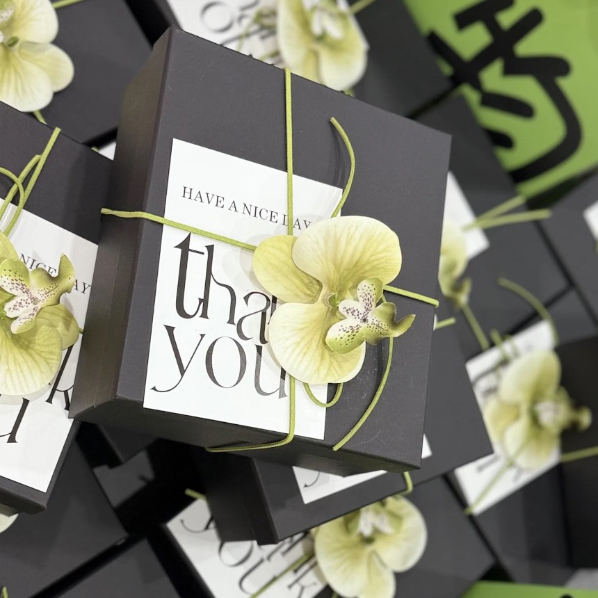 녹색 꽃 가죽 로프-검은색 빈 상자