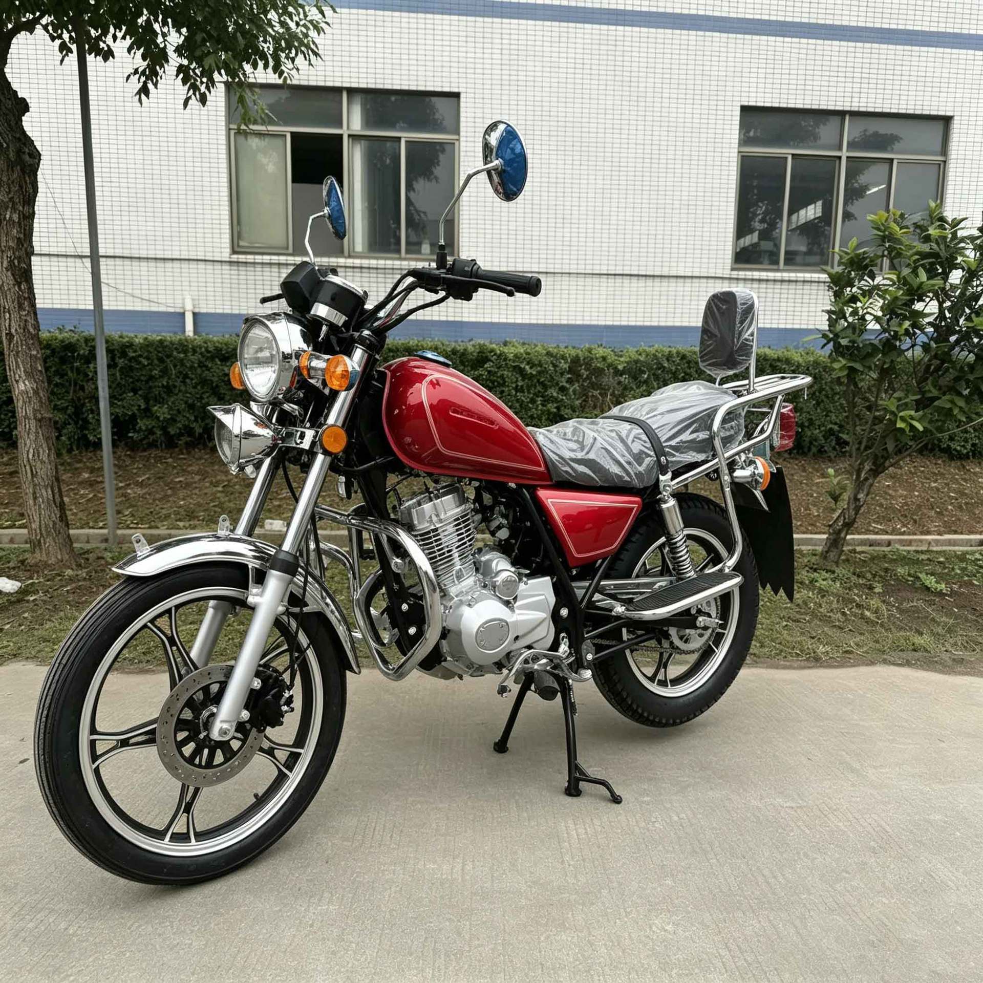 The Red Cross-Country Motorcycle Has Strong Torque and a High Load-Carrying Capacity, Making It Suitable for Long-Distance Travel in Africa's Urban and Rural Areas, with a Sturdy Body
