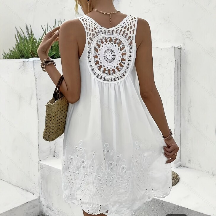 Elegant Lace Patchwork Sleeveless Dress, Perfect for Spring and Summer Beach Vacations and Holidays Elegant Lace Patchwork Sleeveless Dress, Perfect for Spring and Summer Beach Vacations and Holidays