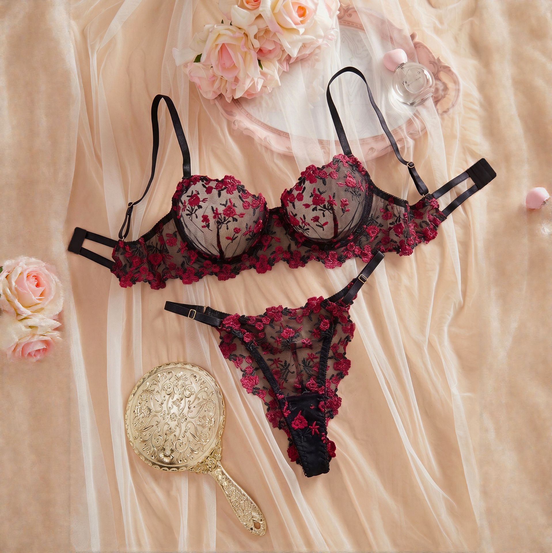 Cross-border nuevo sexy dulce flor triturada sujetador francés se reúne ultra delgado con anillo de acero puro para coquetear sexy ropa interior mujer