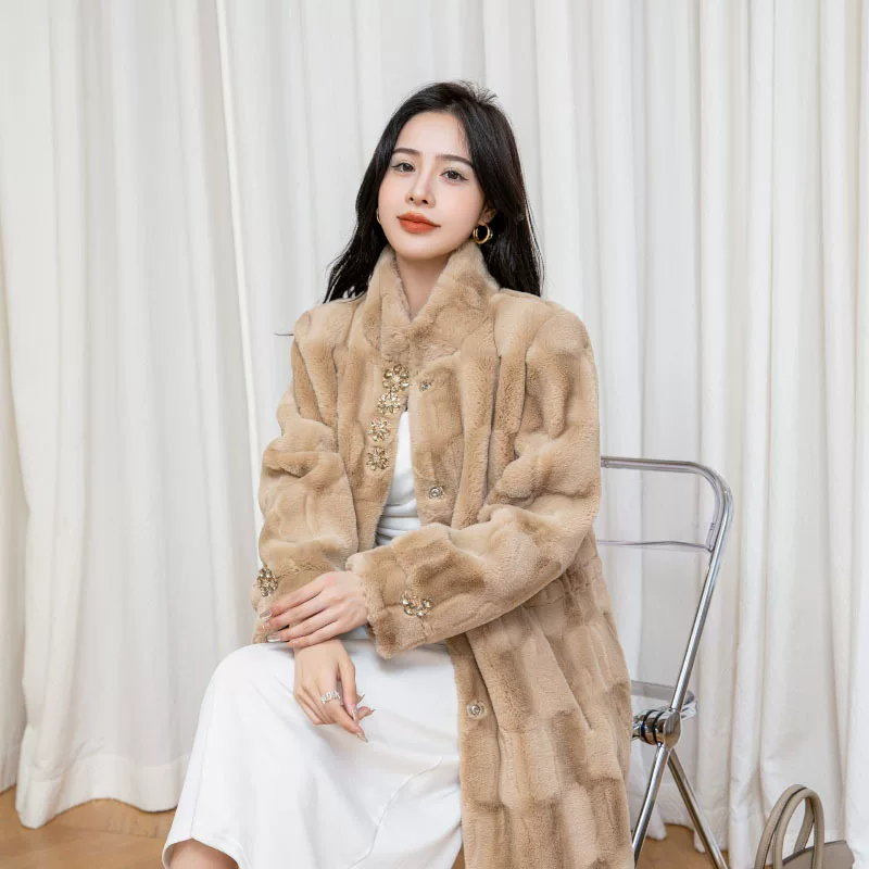 Утеплённая куртка для мамы, средняя длина, для среднего возраста, больших размеров