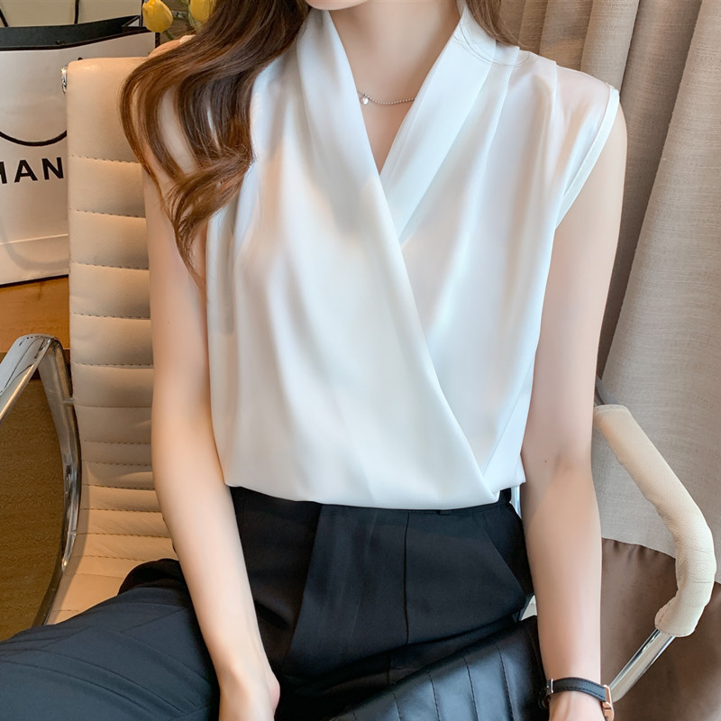 2026 Summer Sleeveless Camisole Shirt for Women, V-Neck Satin Top, Stylish and Sexy Niche Fashion Blouse