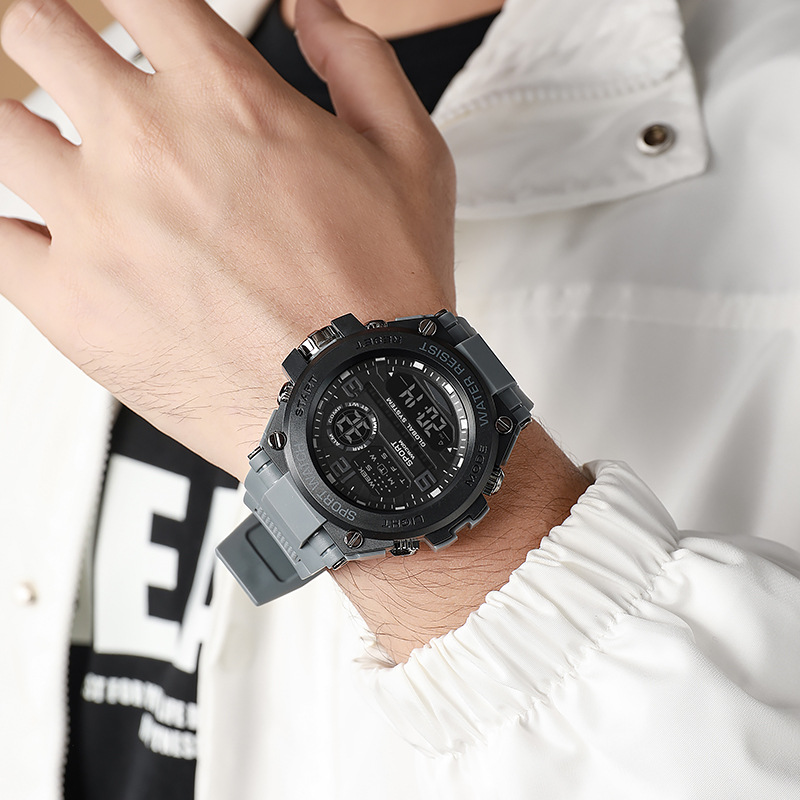 Nueva serie para hombre Reloj electrónico Fuerzas especiales Viento Reloj digital para estudiantes Aleación anti-caída para hombre